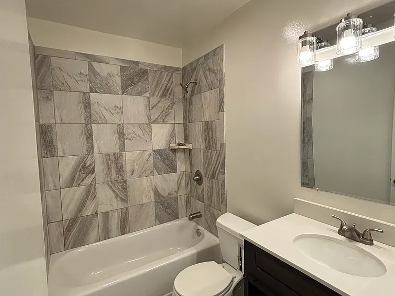 236 Wisconsin Ave #6 — Photo 9