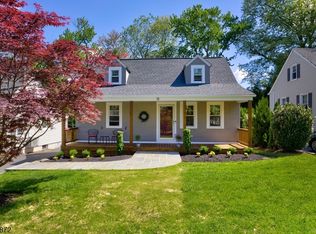 18 Cedar Ln, Chatham, NJ 07928