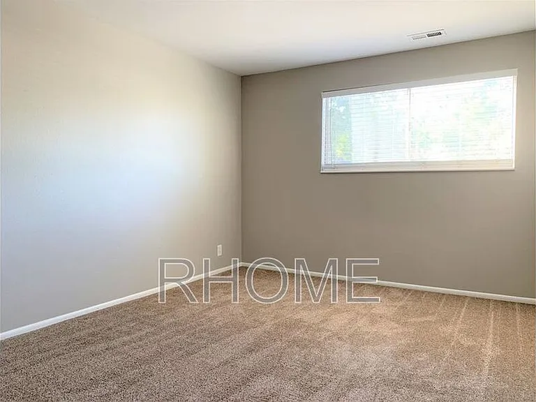 430 E 3335 S #31 — Photo 9