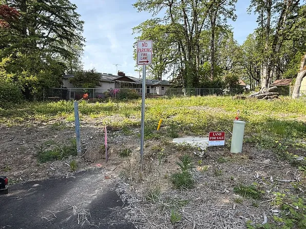 3115 SE Merlot Rd, Milwaukie, OR 97267