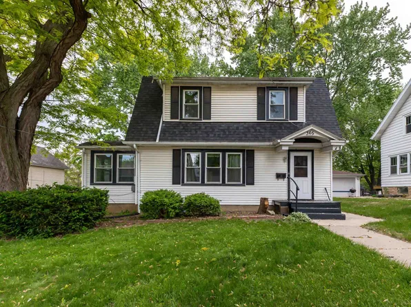 365 N Booth St, Dubuque, IA 52001