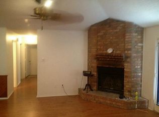 10245 Lone Pine Ln, Fort Worth, TX 76108