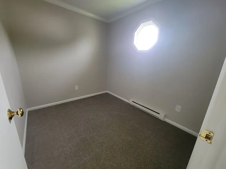 Country Gardens Apartments — Photo 31
