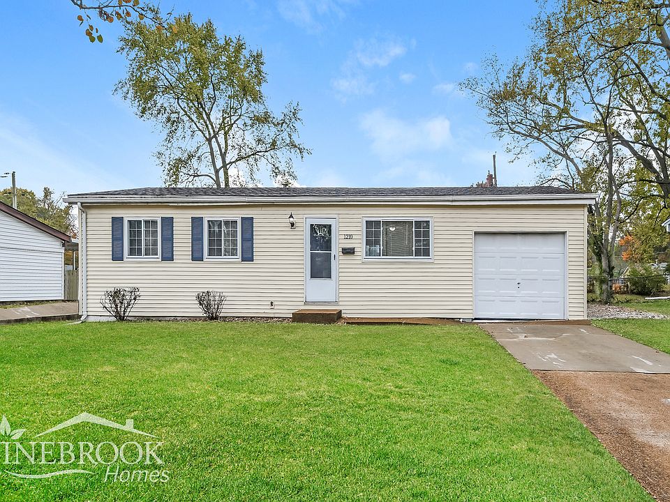 1st image of 1210 Estes Dr