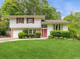 39 Old Post Rd E, Port Jefferson, NY 11777