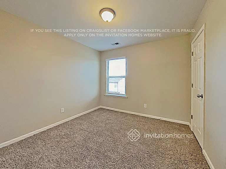 925 Donington Cir — Photo 16
