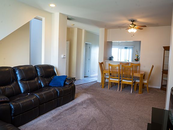 2nd image of 584 New Haven Dr