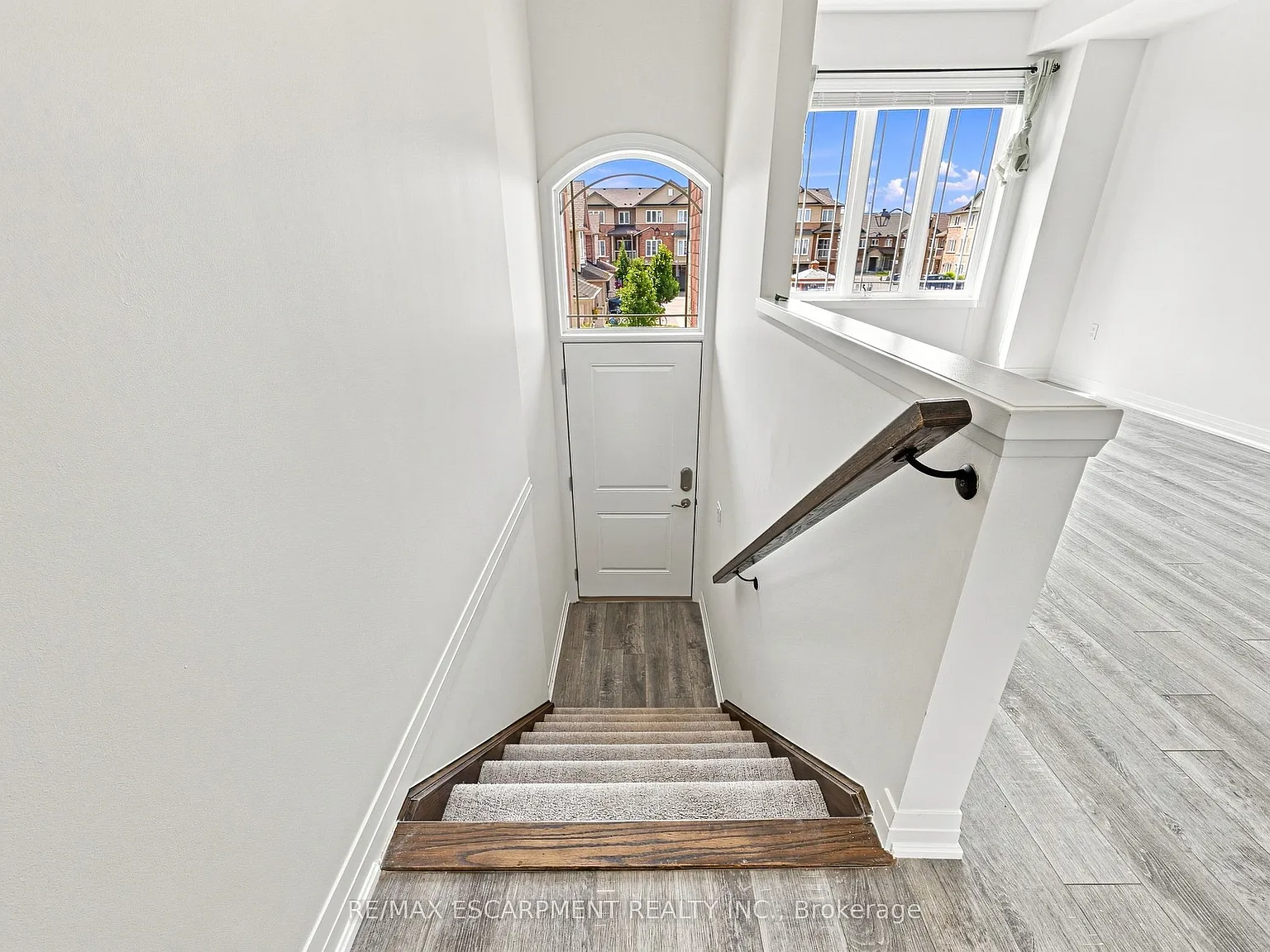 3 bed, $2,650 — Photo 2