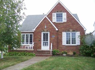 6460 S Canterbury Rd, Parma, OH 44129