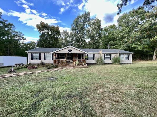 1584 Sandy Rd, Gretna, VA 24557