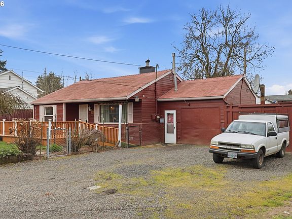 4th image of 315 SE 15th Ave