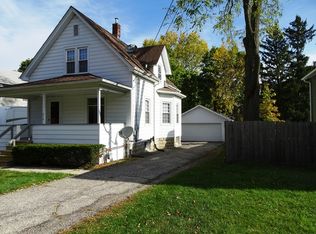314 S 11th Ave, St Charles, IL 60174