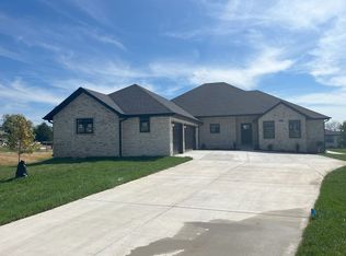 1279 W Sage Ct, Springfield, MO 65810
