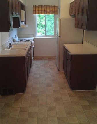 Kitchen w/Dining