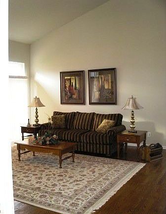 5th image of 40728 Saint Louis Dr