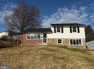 41 Dorset Dr, Broomall, PA