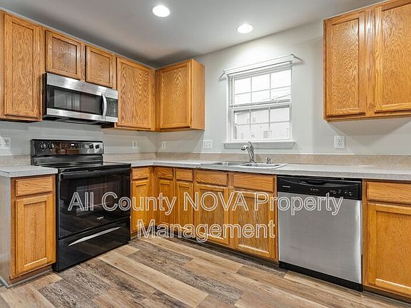 5th image of 9506 Whiteheart Dr
