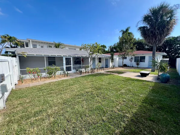 1235 Beach Rd, West Palm Beach, FL