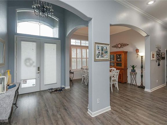 3rd image of 3920 Winding Lake Cir