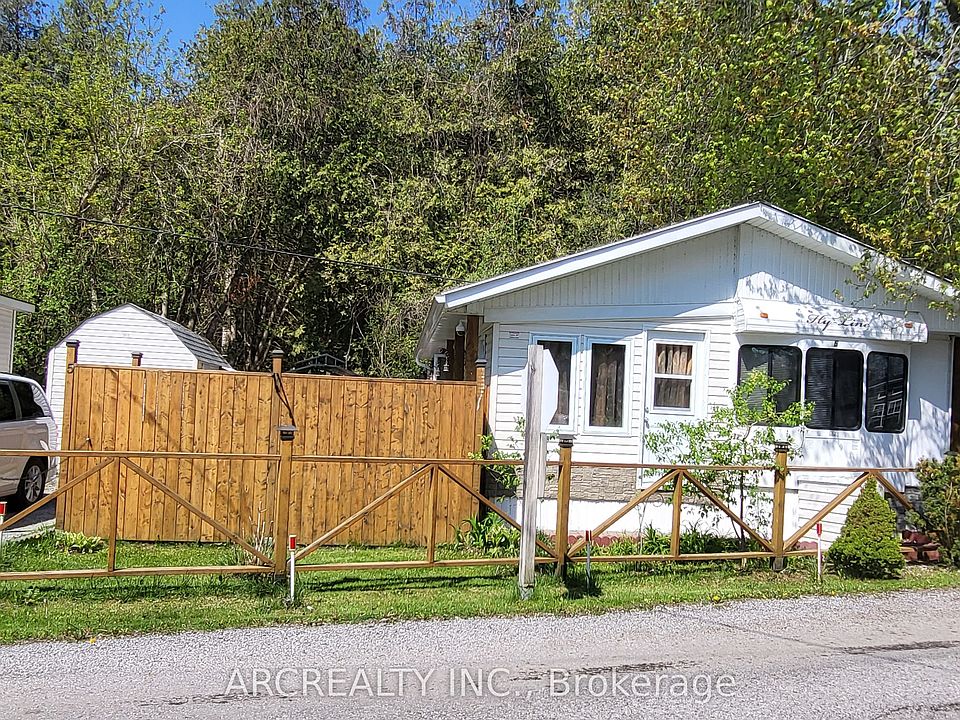 1st image of 5 Horseshoe Cir