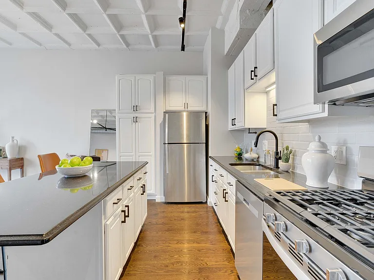 1307 S Wabash Ave #504 — Photo 8