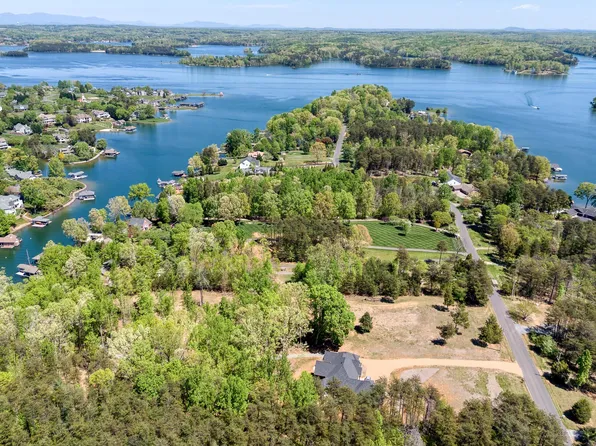 58 Windmere Trl, Moneta, VA 24121