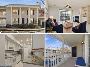 10195 Ashbrooke Ct #C-111, Oakton, VA 22124