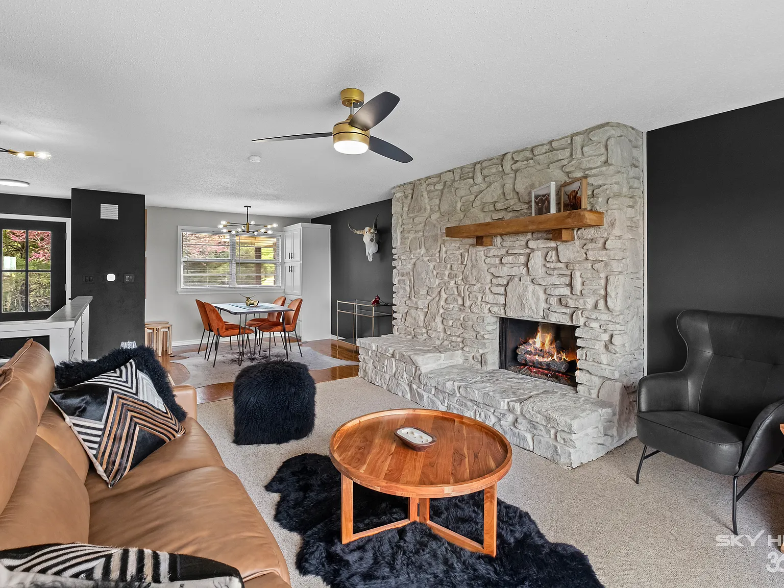 3 bed, 1700 sqft, $2,300 — Photo 1