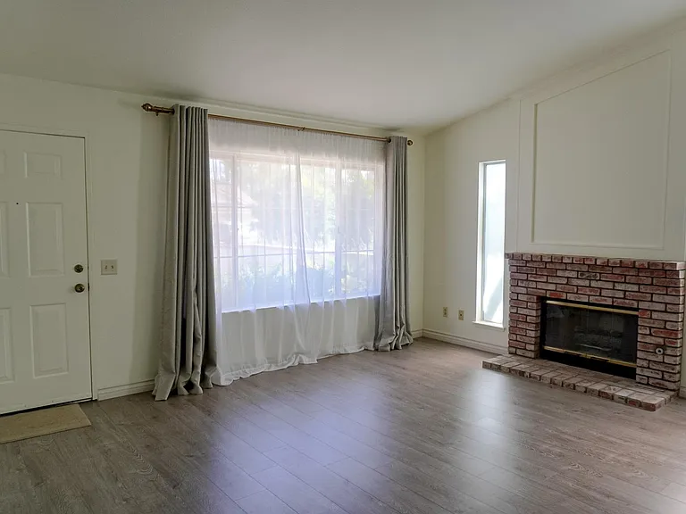 Living room without furniture