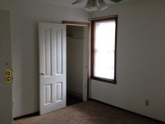 5th image of 977 Greenbrier St #1