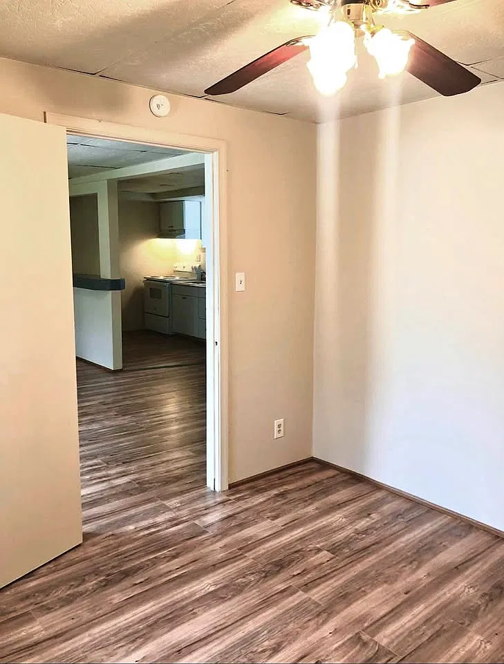 1 bed, 750 sqft, $1,160 — Photo 2