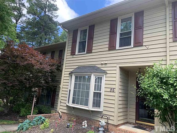 2nd image of 86 Stone Hill Ct