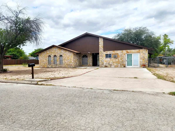 99 Flint Rock Trl, Del Rio, TX 78840