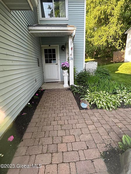 2nd image of 38 Heyden Road