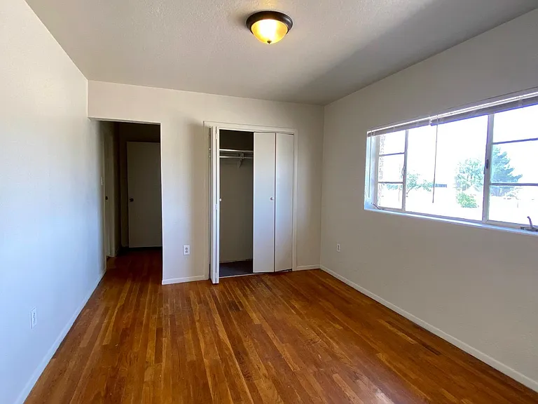 827 N San Pedro St — Photo 12