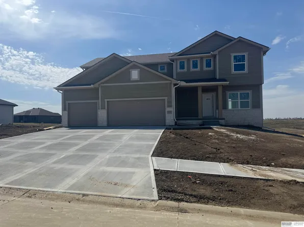 20909 Nebraska Ave, Elkhorn, NE 68022