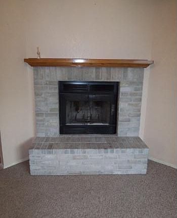 5th image of 2306 Hemlock Dr