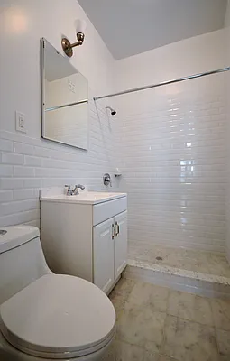 Rented by Bold New York | media 24