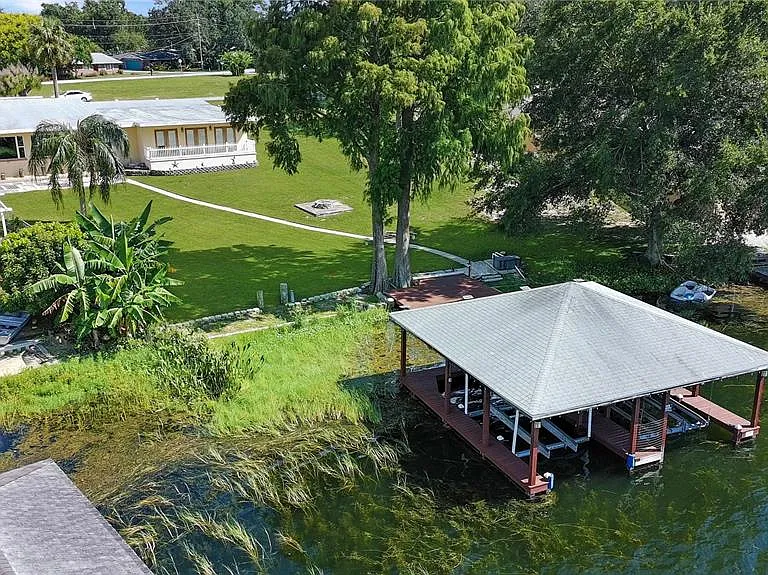 117 E Lake Roy Dr SE — Photo 23