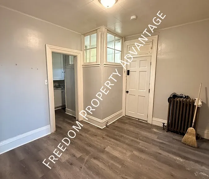 224 N Main St #7 — Photo 2