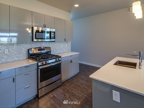 3rd image of 621 Lot 29 Spring Vista Place