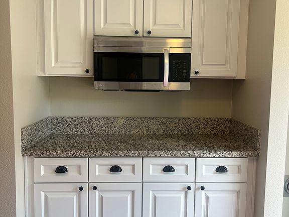5th image of 219 S Avenue 58 #219