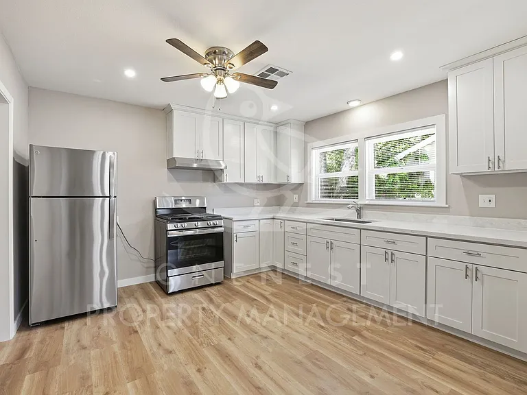 4617 13th Ave — Photo 7