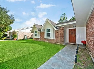 13415 Greenbriar Dr, Sugar Land, TX 77498