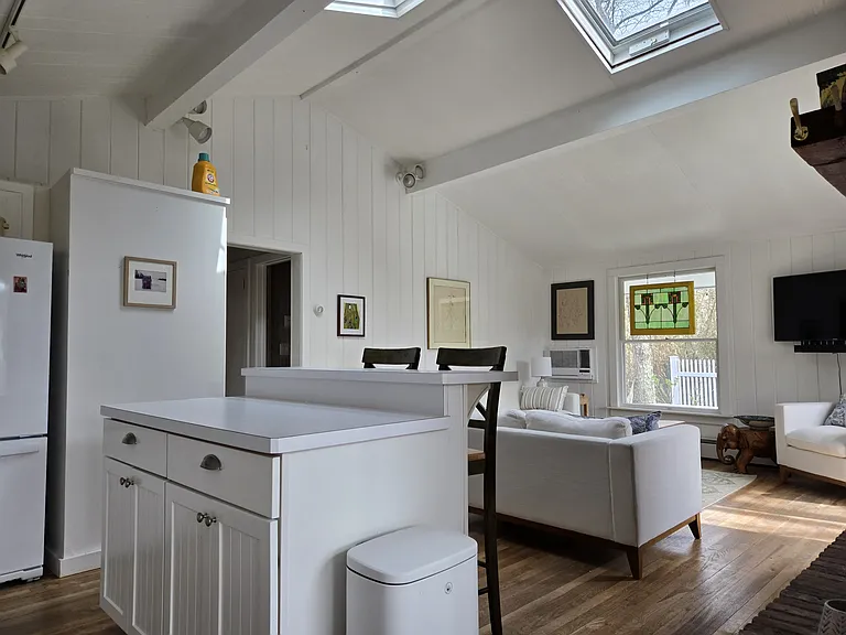 45 Hampton Ln — Photo 18