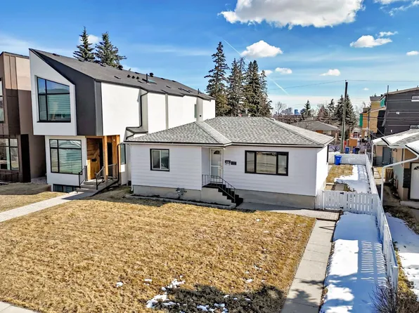 1444 29th St SW, Calgary, AB T3C 1M2