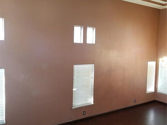 4th image of 4605 Gonzales Dr