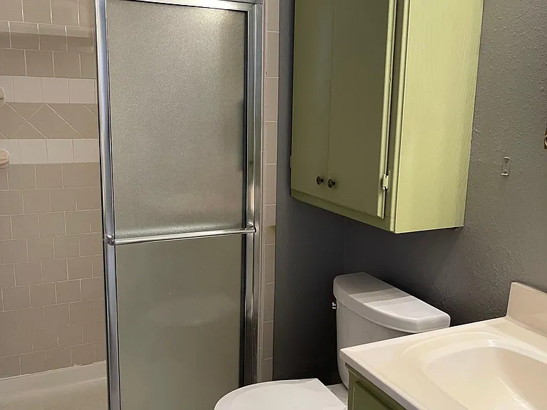 2305 Crystal Dr — Photo 22