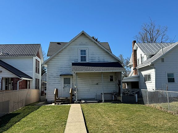 3rd image of 211 1st Ave