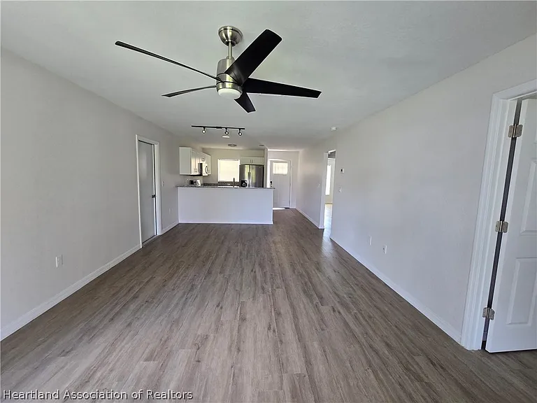 7006 San Bruno Dr — Photo 3